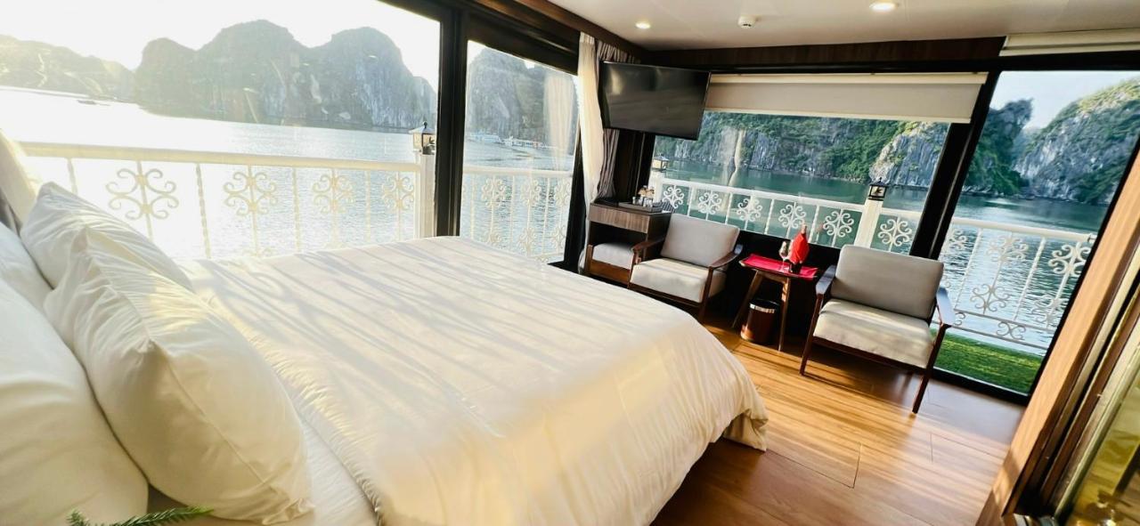 Unicharm Cruise Hotel Ха Лонг Екстериор снимка