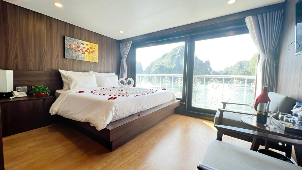 Unicharm Cruise Hotel Ха Лонг Екстериор снимка