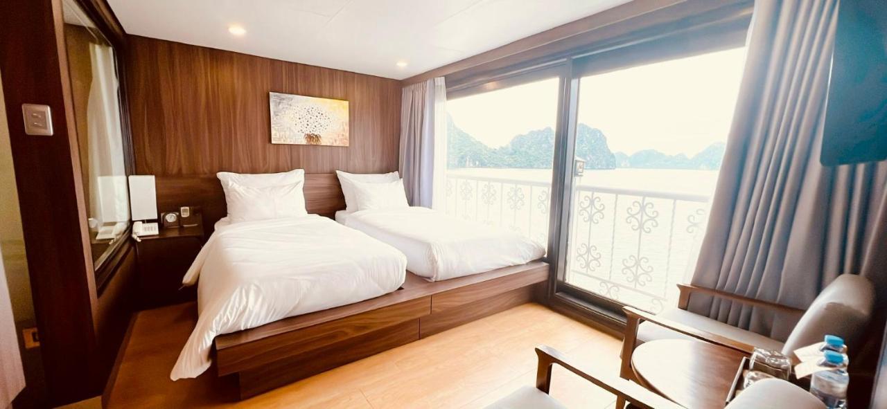 Unicharm Cruise Hotel Ха Лонг Екстериор снимка