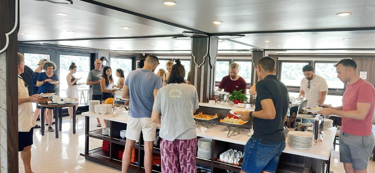 Unicharm Cruise Hotel Ха Лонг Екстериор снимка