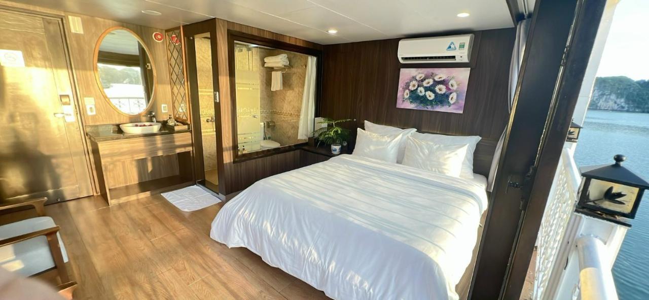 Unicharm Cruise Hotel Ха Лонг Екстериор снимка