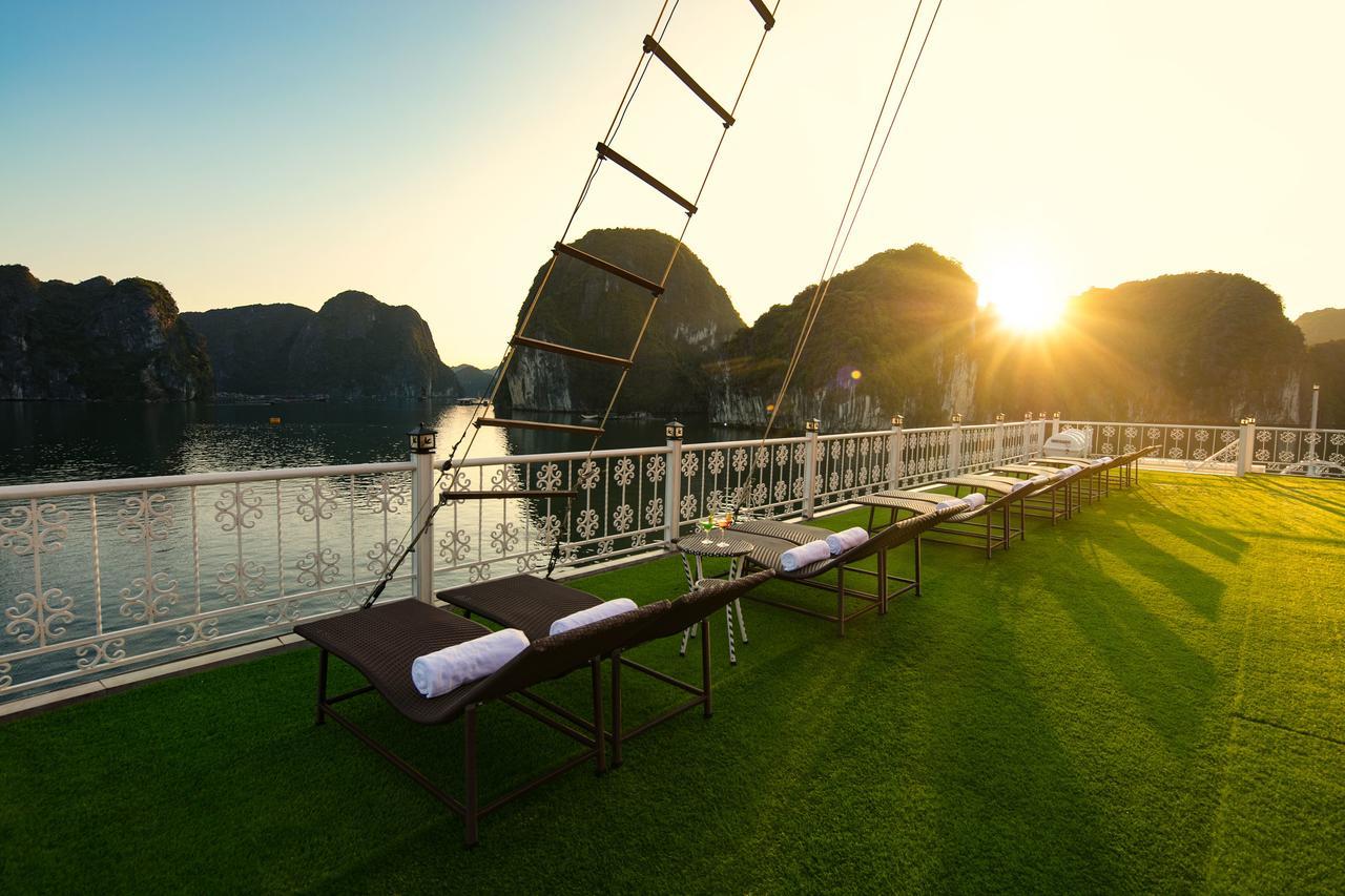 Unicharm Cruise Hotel Ха Лонг Екстериор снимка
