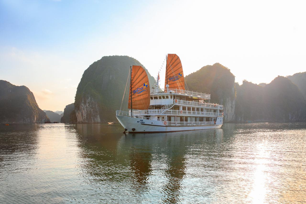 Unicharm Cruise Hotel Ха Лонг Екстериор снимка