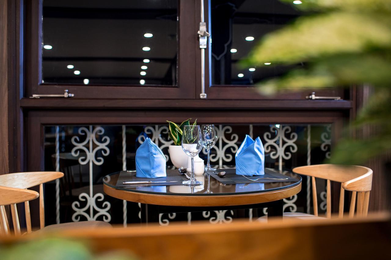 Unicharm Cruise Hotel Ха Лонг Екстериор снимка