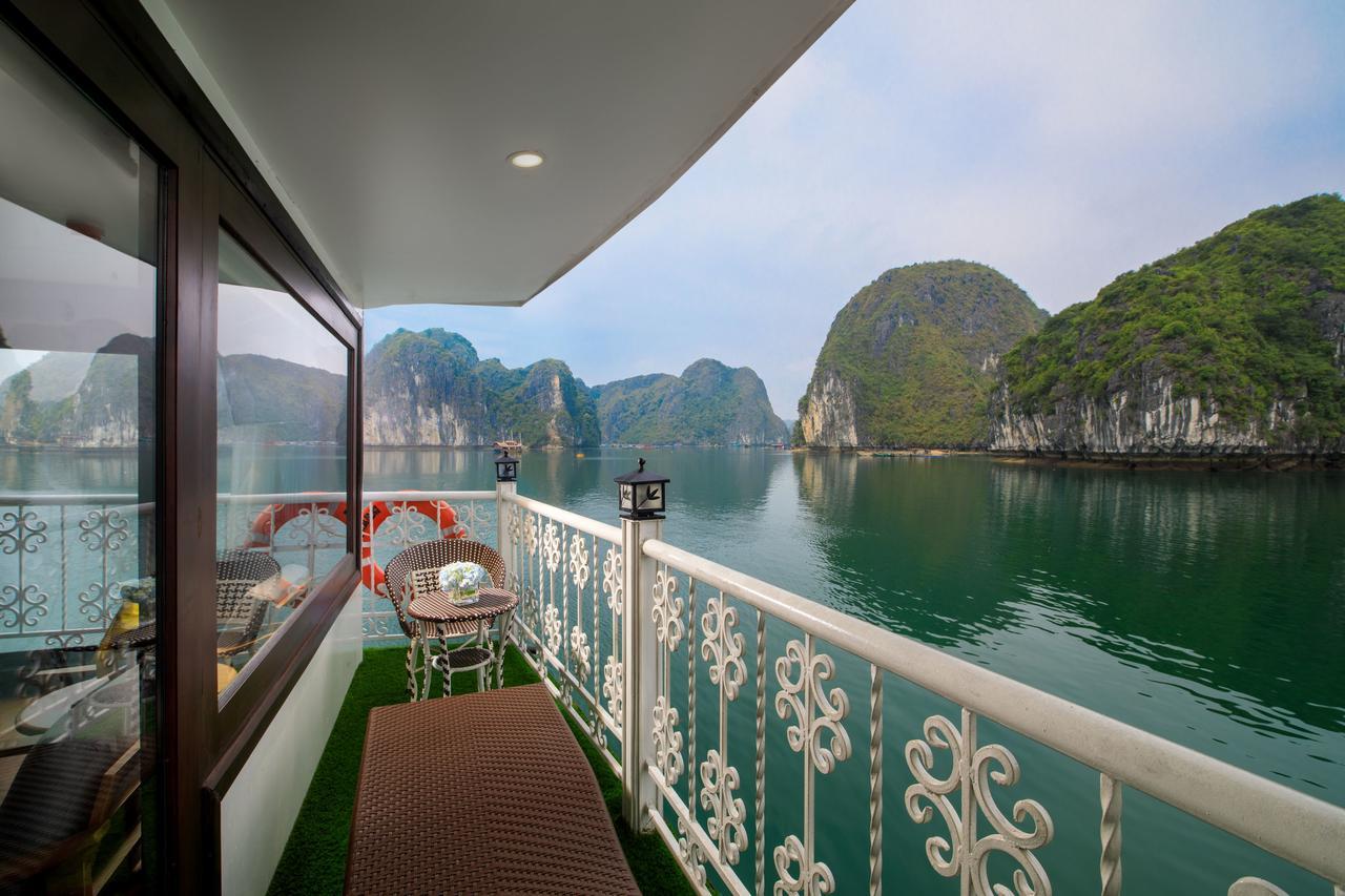 Unicharm Cruise Hotel Ха Лонг Екстериор снимка